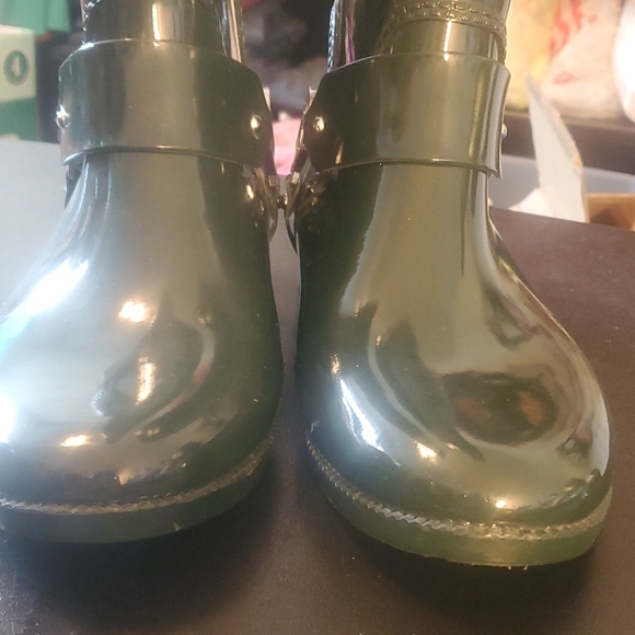 Michael Kors Green Rainboots Size 10 - Picture 5 of 8